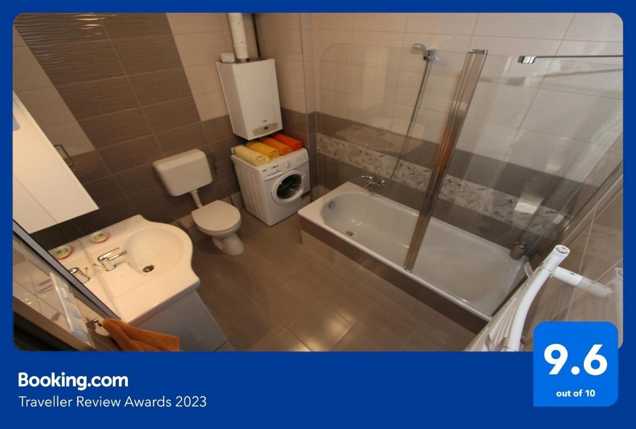 Blonde River Apartman Soter Szeged Eksteriør bilde